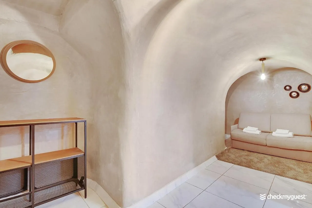 Cmg Laferriere / Saint-georges Apartment